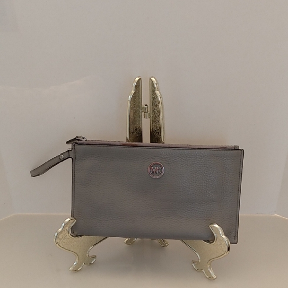 Michael Kors Extra Large Wristlet Wallet Clutch